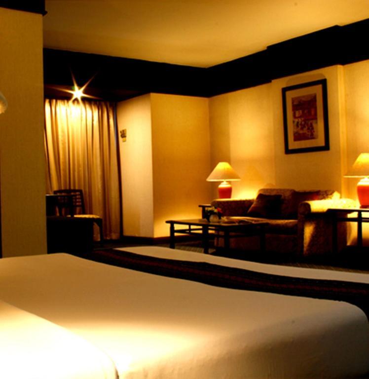 Thapaeplacehotel Chiang Mai Quarto foto