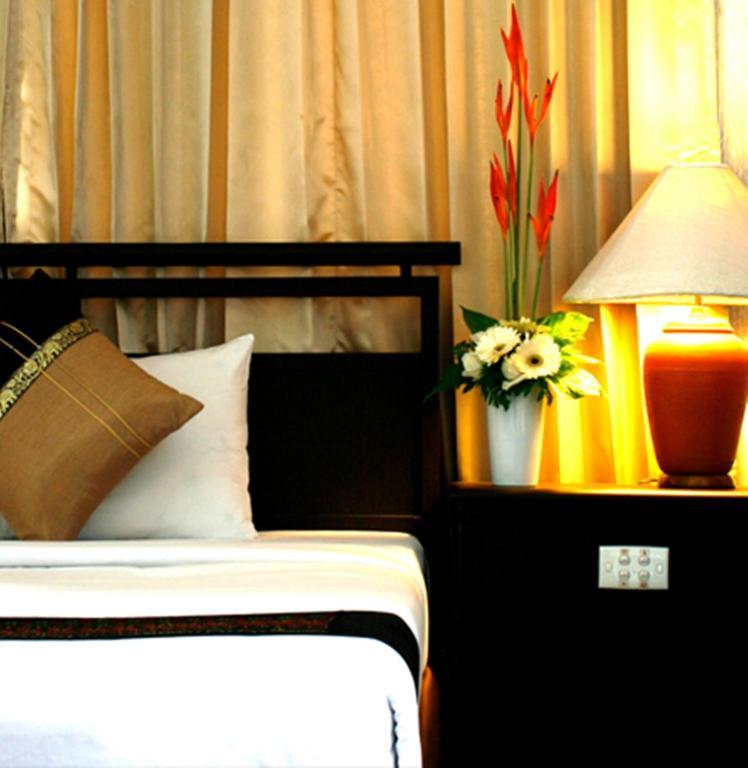 Thapaeplacehotel Chiang Mai Quarto foto